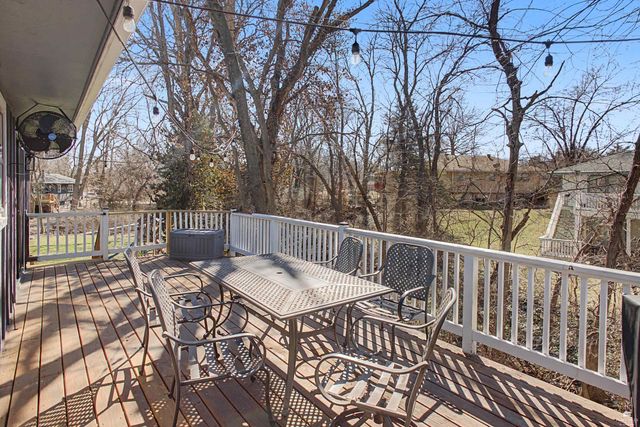3209 Windgate Cir, Manhattan, KS 66503