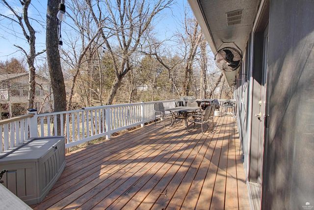 3209 Windgate Cir, Manhattan, KS 66503