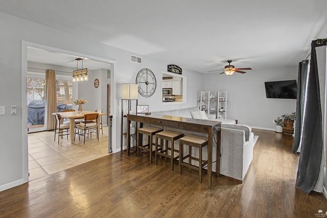 3209 Windgate Cir, Manhattan, KS 66503