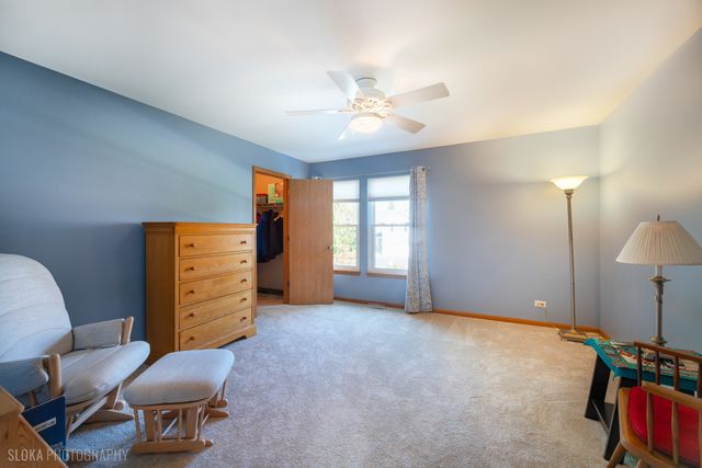 402 Hubbard Lane, Lake Villa, IL 60046