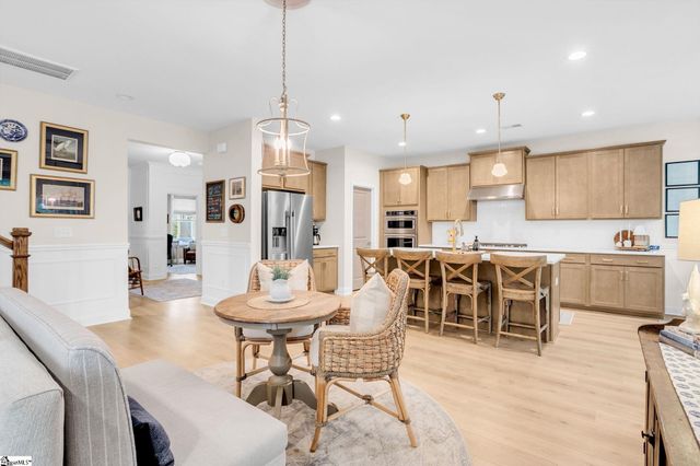 106 Winding Stream Circle, Simpsonville, SC 29681