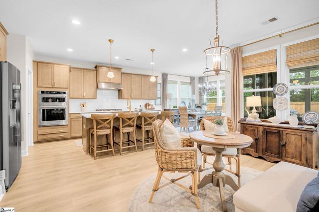 106 Winding Stream Circle, Simpsonville, SC 29681