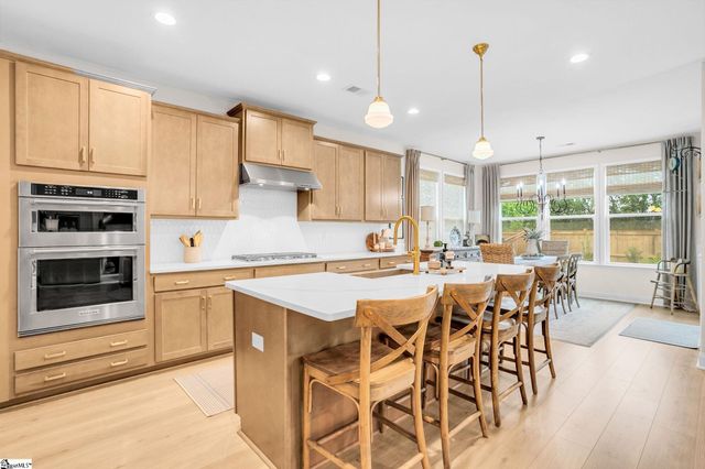 106 Winding Stream Circle, Simpsonville, SC 29681