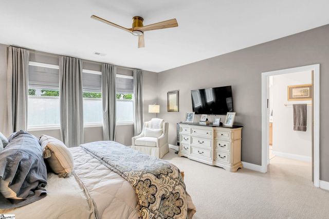106 Winding Stream Circle, Simpsonville, SC 29681