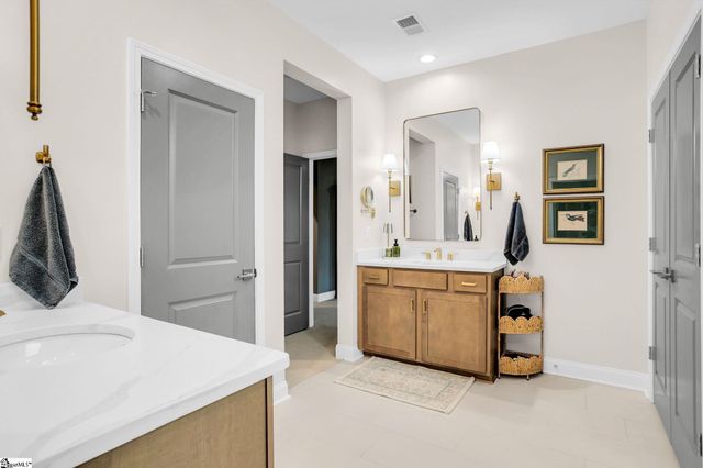 106 Winding Stream Circle, Simpsonville, SC 29681