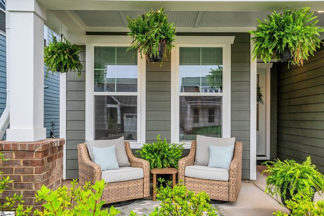 106 Winding Stream Circle, Simpsonville, SC 29681