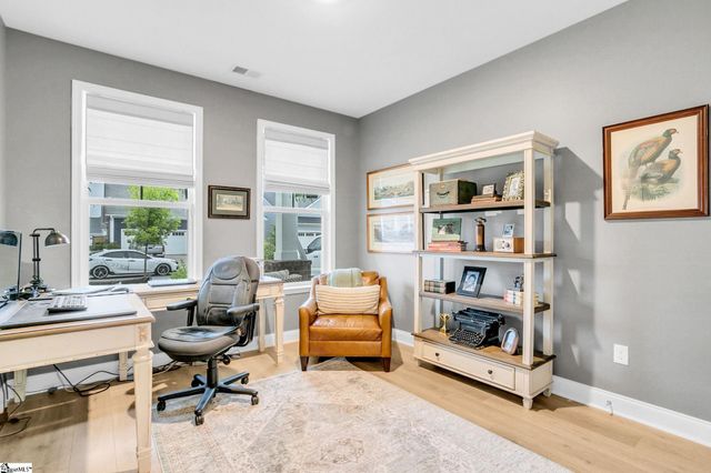 106 Winding Stream Circle, Simpsonville, SC 29681