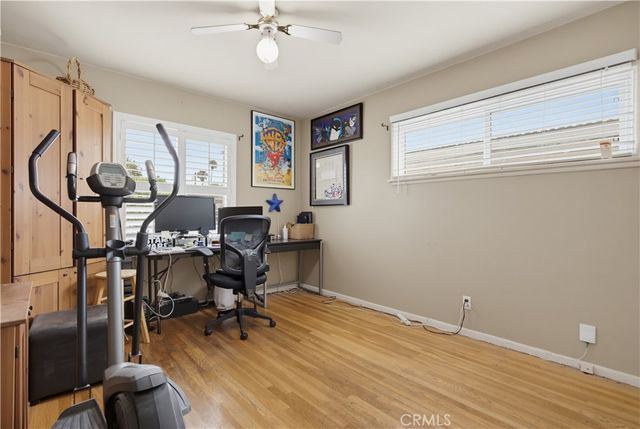 16858 Weddington Street, Encino, CA 91436