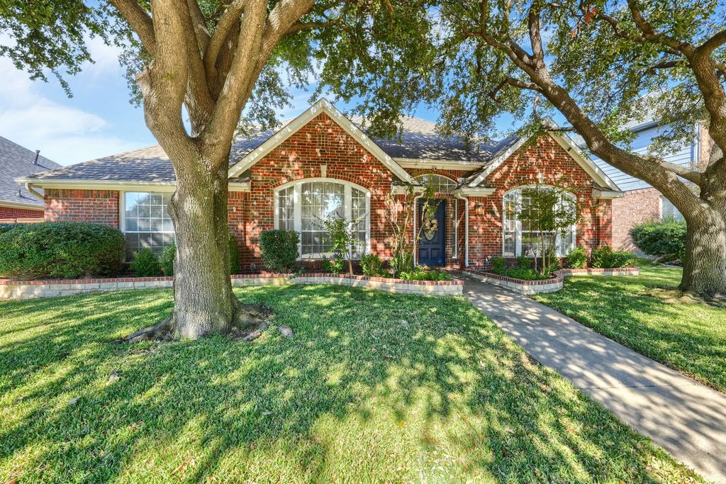 3708 juniper Circle, The Colony, TX 75056