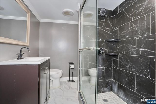 77 Columbus Avenue, Garfield, NJ 07026