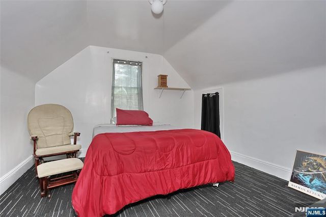 77 Columbus Avenue, Garfield, NJ 07026