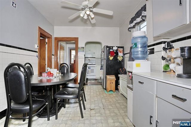 77 Columbus Avenue, Garfield, NJ 07026