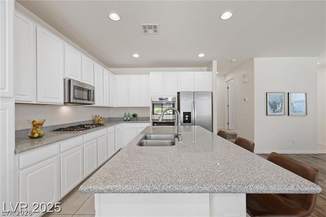 12521 Lylan Ridge Street, Las Vegas, NV 89138