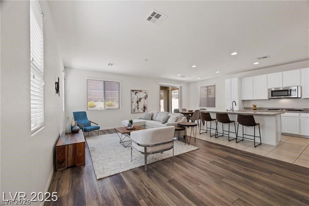 12521 Lylan Ridge Street, Las Vegas, NV 89138