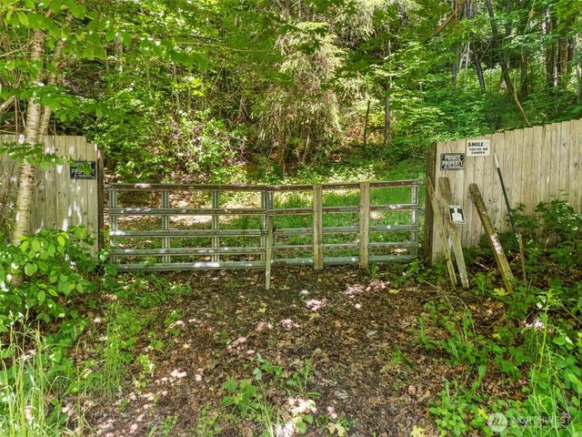 150 N Sunnyside Road, Shelton, WA 98584