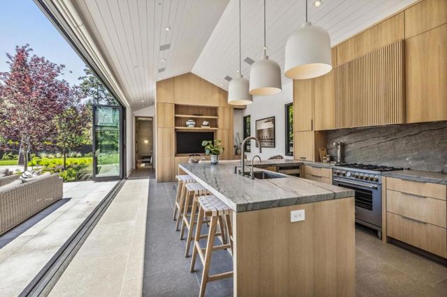 196 Patricia Drive, Atherton, CA 94027