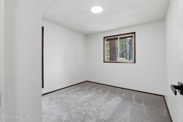200 S Cottonwood CT, Post Falls, ID 83854