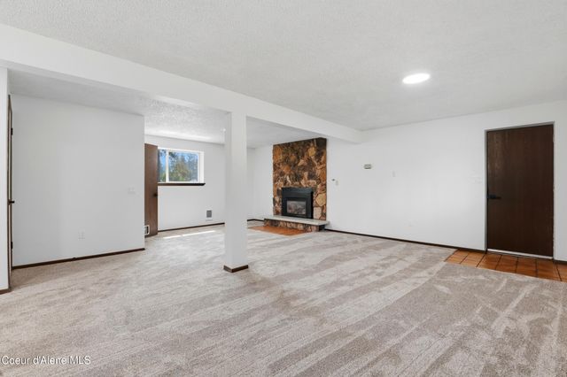 200 S Cottonwood CT, Post Falls, ID 83854