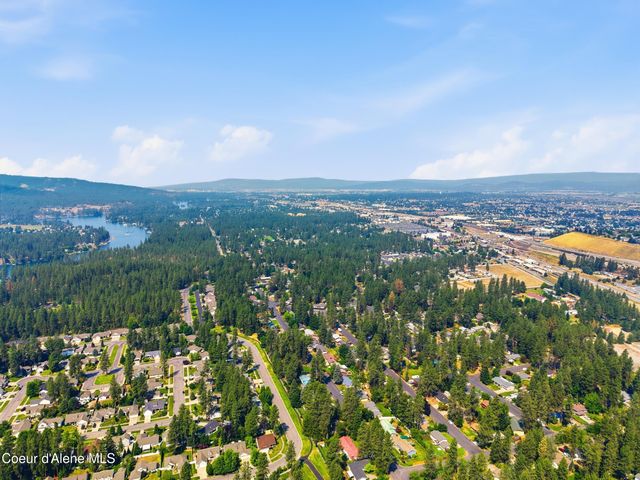 200 S Cottonwood CT, Post Falls, ID 83854
