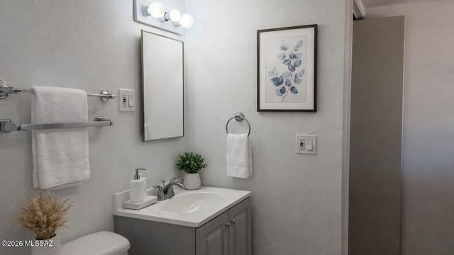 3360 N Manor Drive, Tucson, AZ 85750