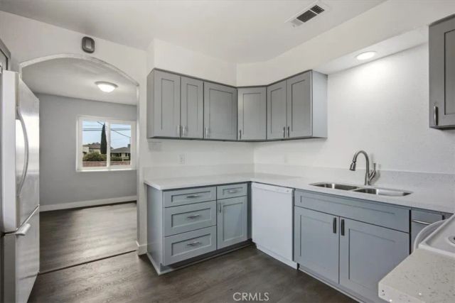 548 E Etiwanda, Rialto, CA 92376