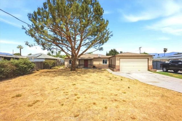 548 E Etiwanda, Rialto, CA 92376