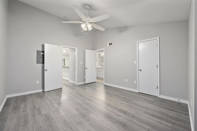 3839 Dry Creek DR 207, Austin, TX 78731