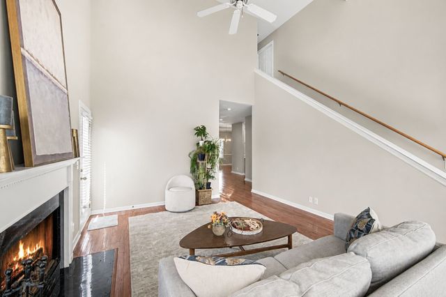 110 Hicks Rd, Nashville, TN 37221