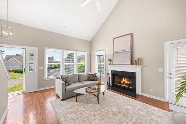 110 Hicks Rd, Nashville, TN 37221