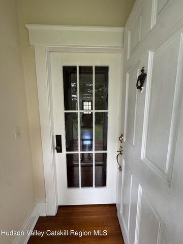 44 Apple Meadow Road, Hudson, NY 12534