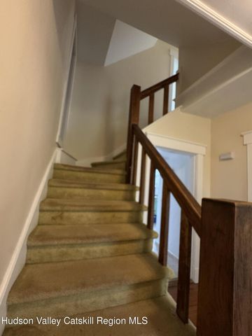 44 Apple Meadow Road, Hudson, NY 12534