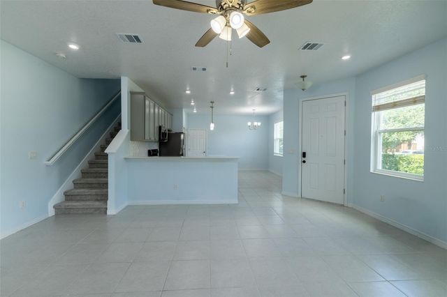 5732 SPOTTED HARRIER WAY, Lithia, FL 33547