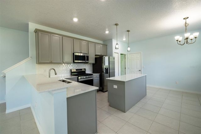 5732 SPOTTED HARRIER WAY, Lithia, FL 33547