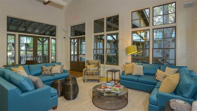 5732 SPOTTED HARRIER WAY, Lithia, FL 33547