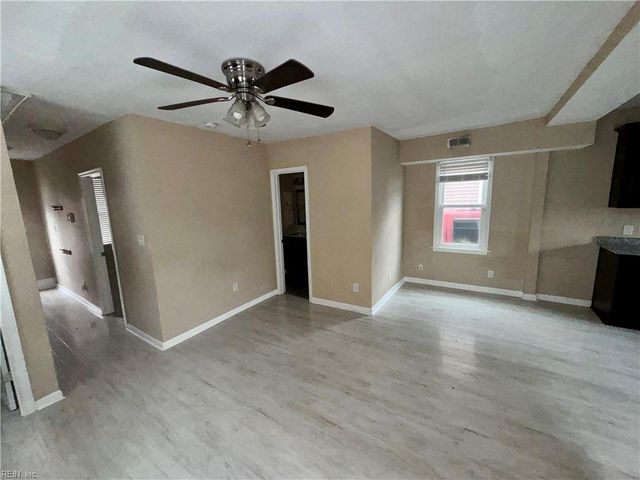 1405 Perry ST, Chesapeake, VA 23324