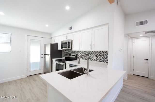 1605 E MONTEBELLO Avenue, Phoenix, AZ 85016