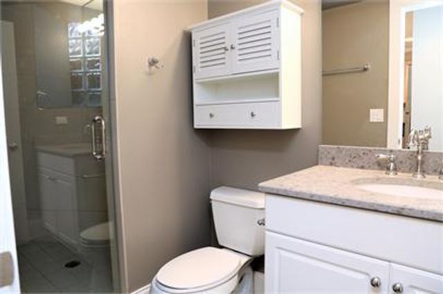 3821 N Lakewood Avenue G, Chicago, IL 60613