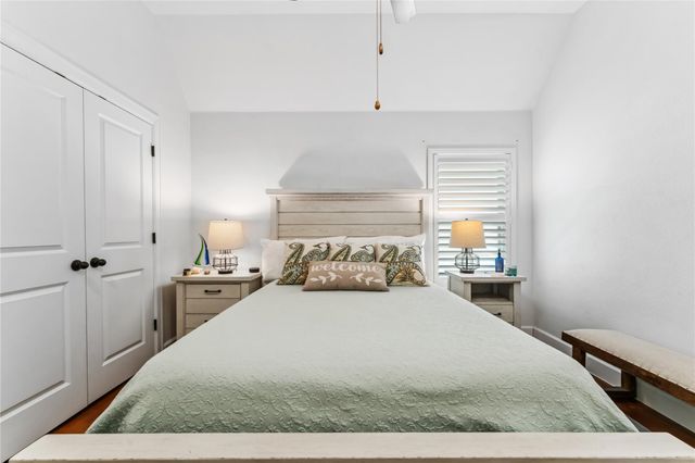 260 Sand Hills LN, Austin, TX 78737