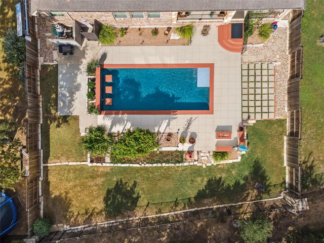 260 Sand Hills LN, Austin, TX 78737