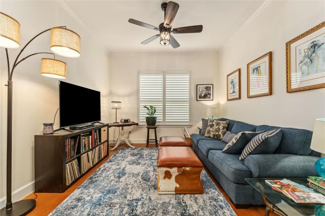 260 Sand Hills LN, Austin, TX 78737