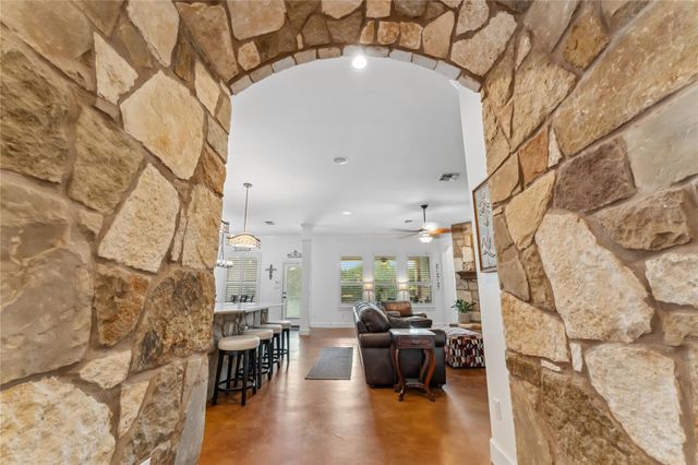 260 Sand Hills LN, Austin, TX 78737