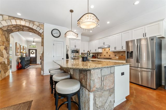 260 Sand Hills LN, Austin, TX 78737