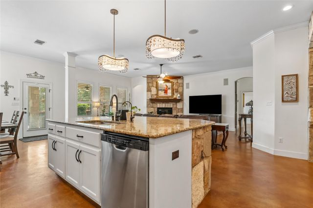 260 Sand Hills LN, Austin, TX 78737