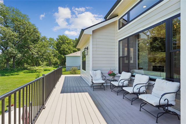 45 Prairie Bluff Drive, Waukee, IA 50263