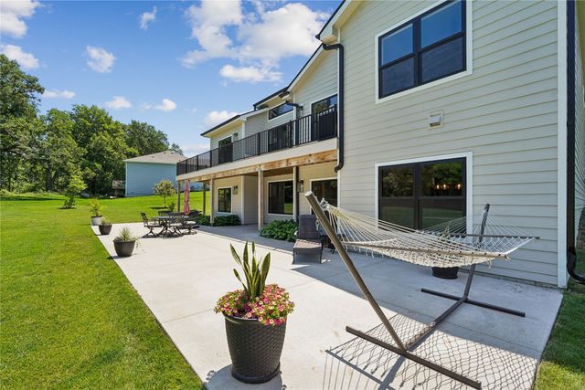 45 Prairie Bluff Drive, Waukee, IA 50263