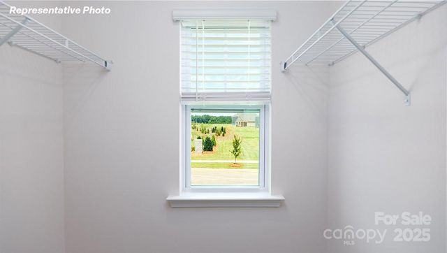 5556 Pamplona Way, Charlotte, NC 28214