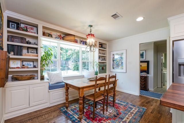 7 Ranch Valley Road, Little Rock, AR 72207
