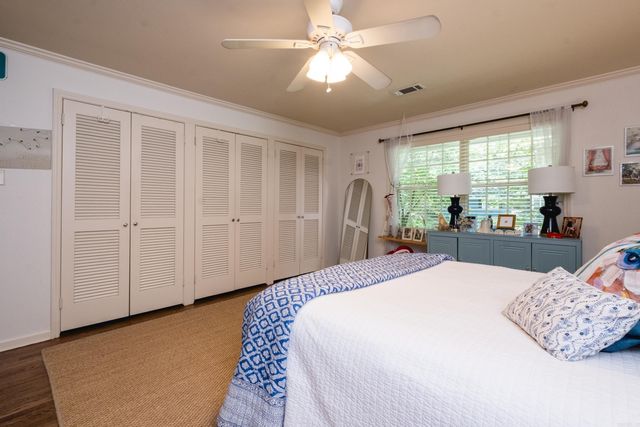 7 Ranch Valley Road, Little Rock, AR 72207