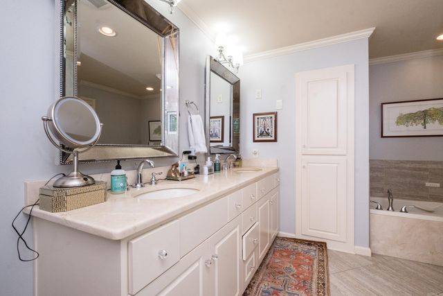 7 Ranch Valley Road, Little Rock, AR 72207