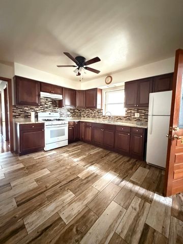 7732 W ADDISON Street 1, Chicago, IL 60634